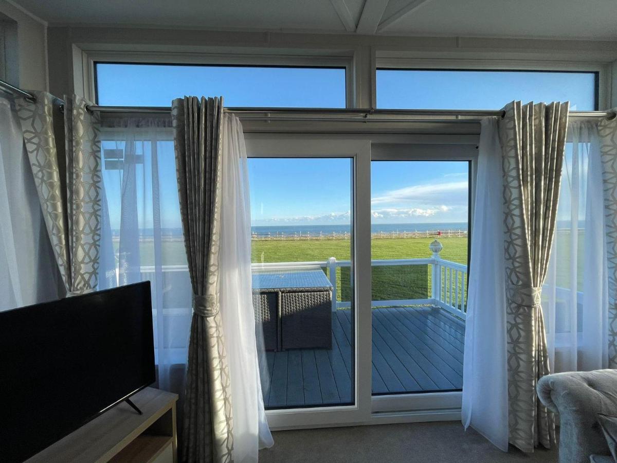 Beautiful With Full Sea Views At Broadland Sands In Suffolk Ref 20235bs * Hopton on Sea